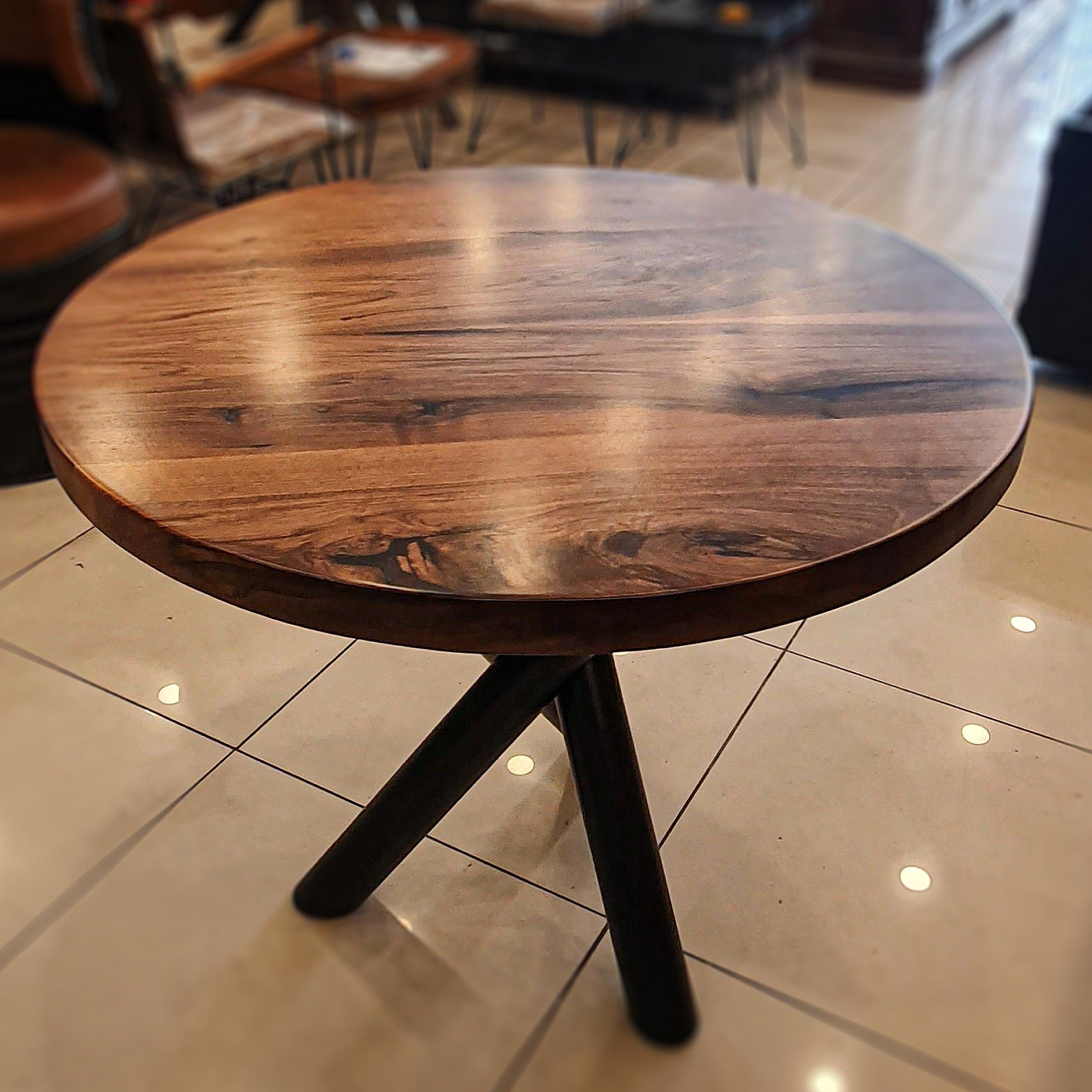 Round Walnut Dining Table / 4 Seater & 6 Seater Dining Table