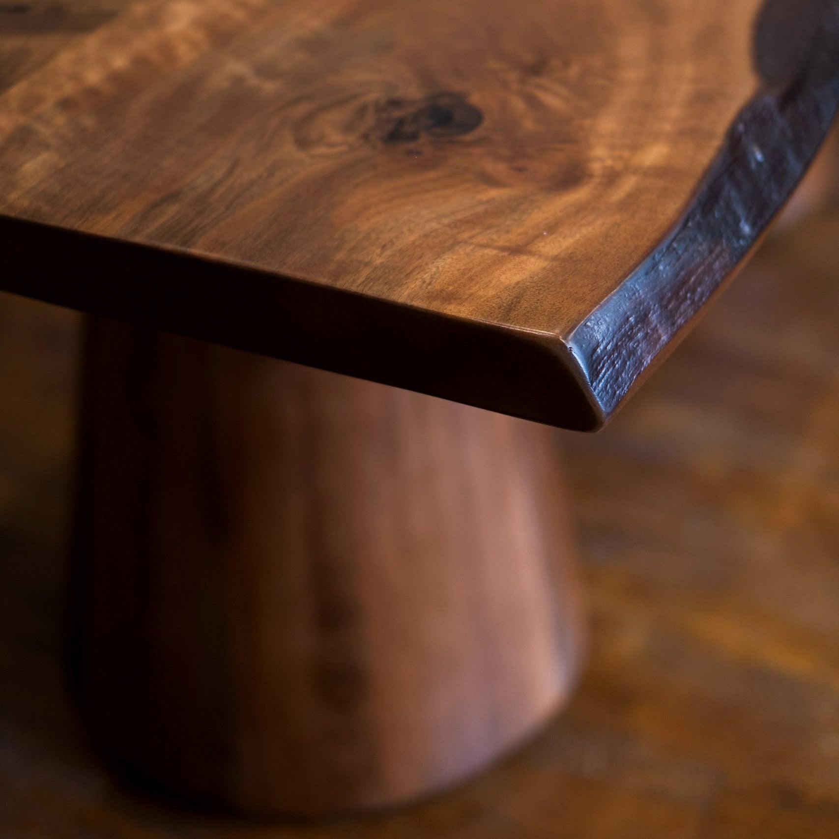 Live Edge Walnut Dining Table with Metal Legs | 6 or 8 or 10 Seater Industrial Design Walnut Table
