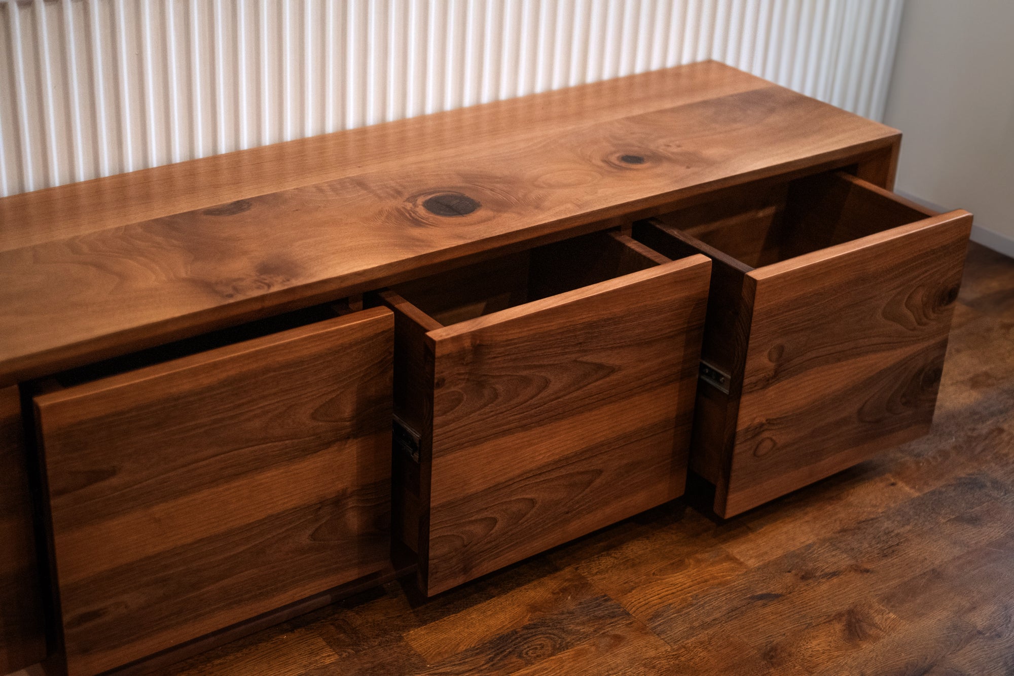 Handcrafted Solid Walnut TV Stand – One-Piece Design with 4 Seamless Drawers
