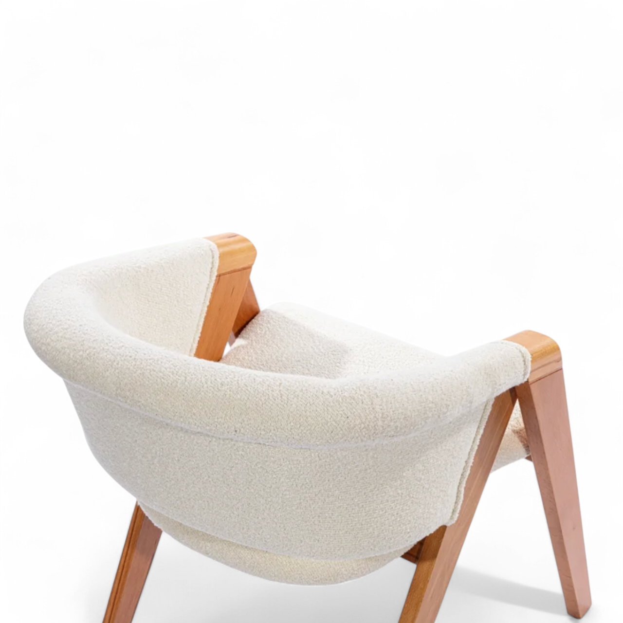 Minimalist Walnut Dining Chair with Curved Backrest and Scandinavian Aesthetic