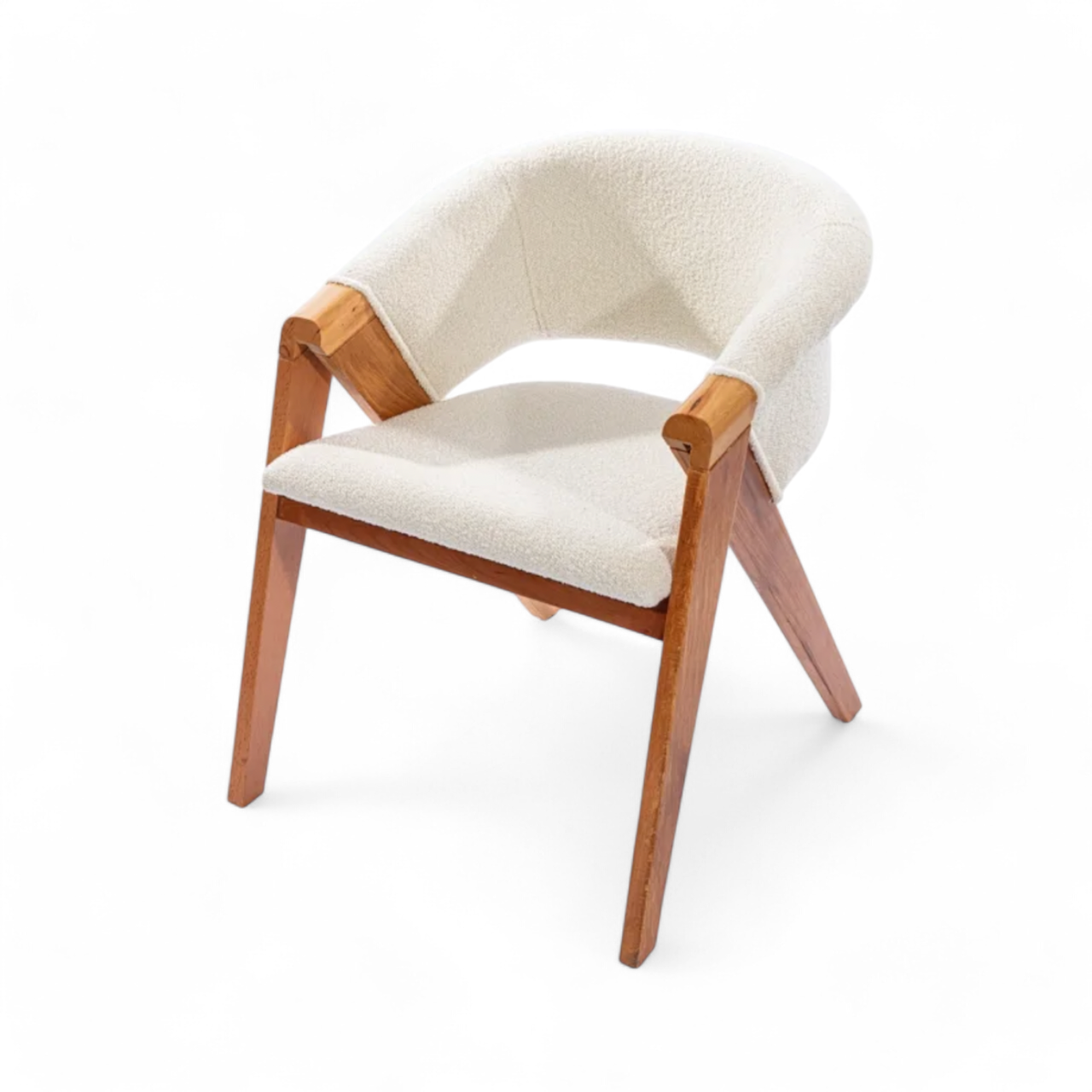 Minimalist Walnut Dining Chair with Curved Backrest and Scandinavian Aesthetic
